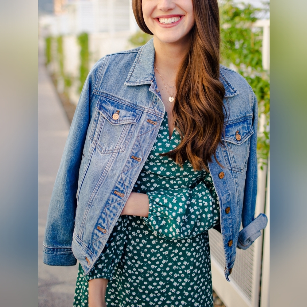 J.Crew Madewell Classic Denim Jean Jacket- Size XS in Mid-wash